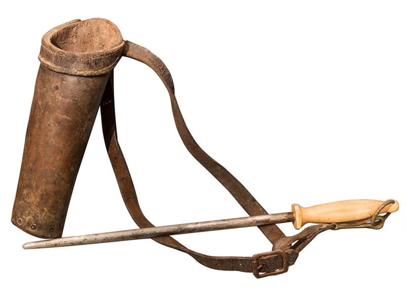 Butchers steel with scabbard.; 840 eHive