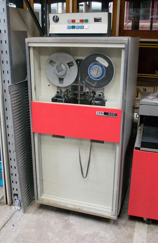 IBM2401 Tape Unit [IBM 360]; International Business Machines