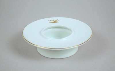 Ashtray [Teal]; Tasman Empire Airways Limited (New Zealand, estab. 1940, closed 1965), Noritake (Japan, estab. 1904); 2012.697