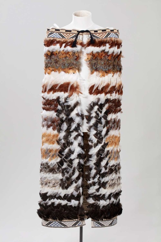 Kahu Kōwhero Tahi, Feather Cloak image item