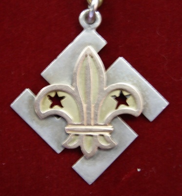 1917 Kelburn Scouts Thank You badge