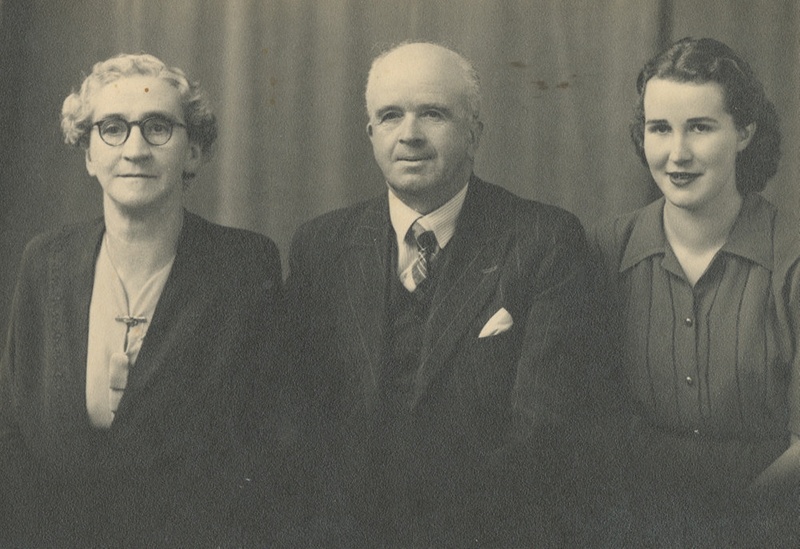 Photograph, Macpherson Family; Johnson Studio - Invercargill; 1950-1955 ...