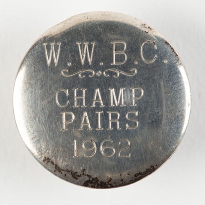 Badge, WWBC Champion Pairs 1961; Unknown manufacturer; 1961; WY.0000.644