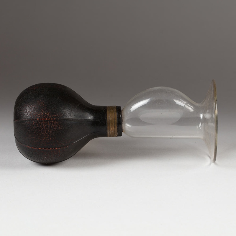 Breast Pump, Glass; Unknown manufacturer; 1930-1940; WY.1991.119 | eHive