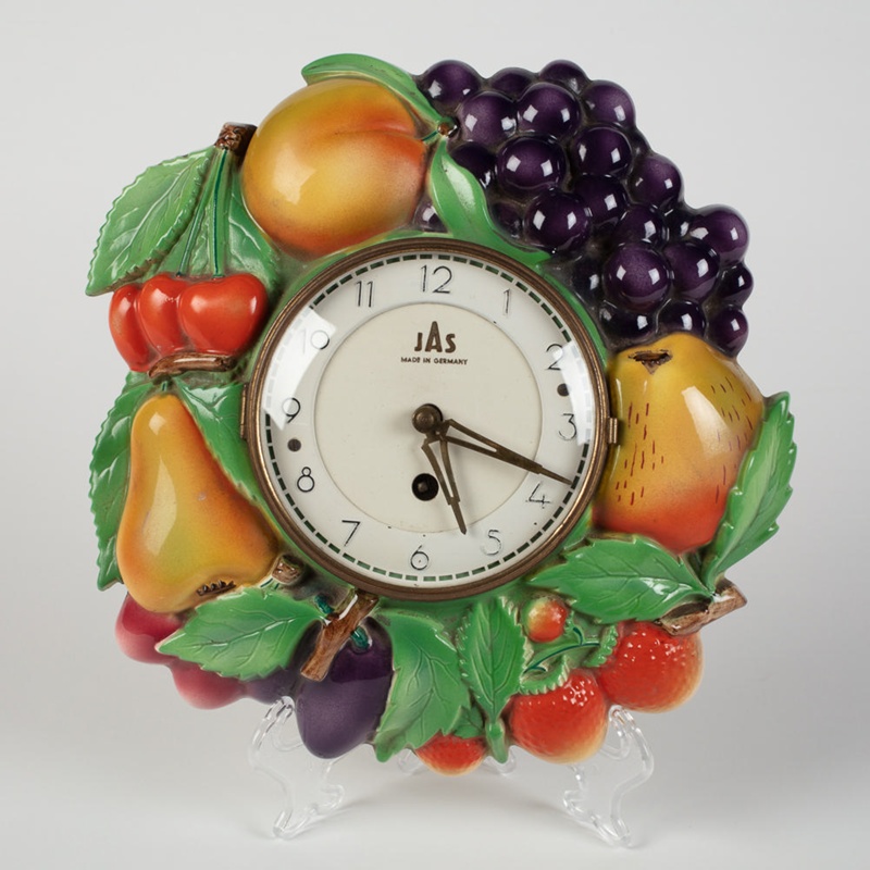 Wall Clock, Ceramic Fruit; Waechtersbach; 19501960; WY.0000.698 on NZ