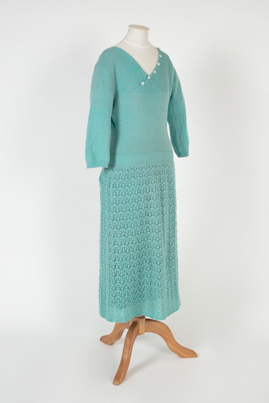 Dress,Hand Knitted; Stewart, Margaret; 1970-1980; WY.1995.5 | eHive