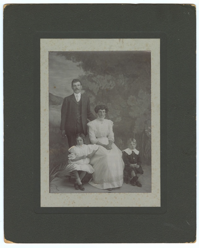 Photograph, Jim Aim and Family; Unknown photographer; 1905-1910; WY ...