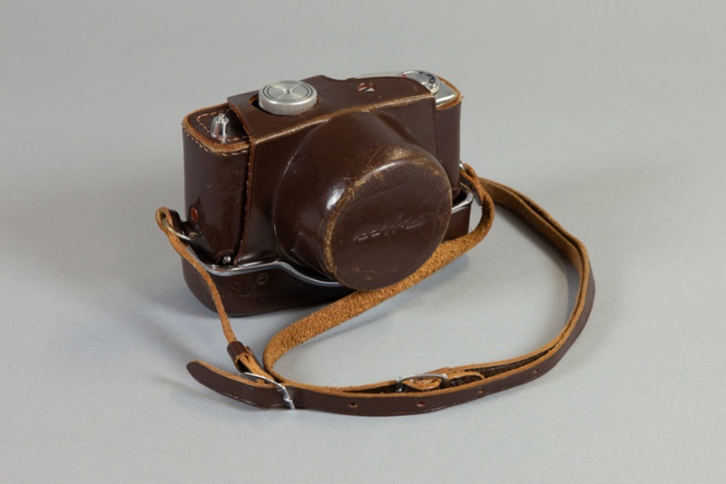 Camera, Fuji Fujica Auto-m 35mm; Fuji Photo Film Co Ltd