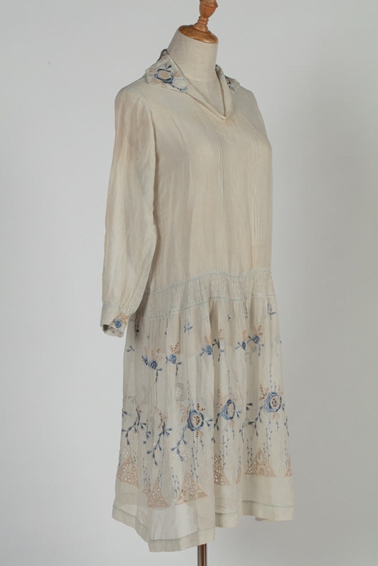 Dress, Embroidered Muslin; Unknown maker; 1920-1930; WY.2014.4.1 | eHive