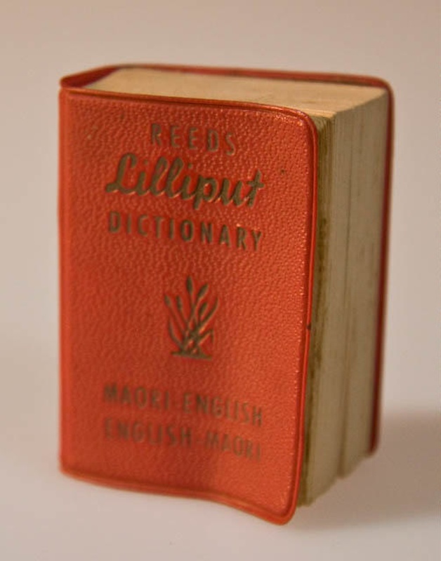 Miniature book, 'Reeds Lilliput Dictionary'; 1960; XHH.2774.13 on NZ ...