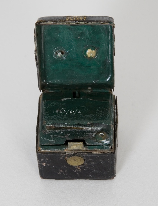 Matchbox; 19th 20th Century; 1964/61/2 on NZ Museums