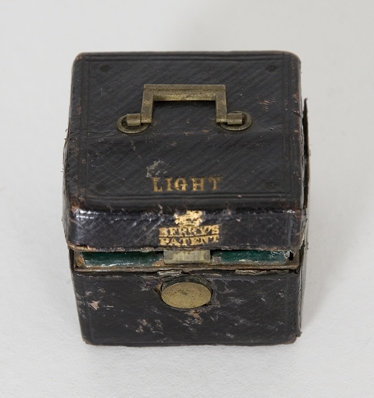 Matchbox; 19th 20th Century; 1964/61/2 on NZ Museums