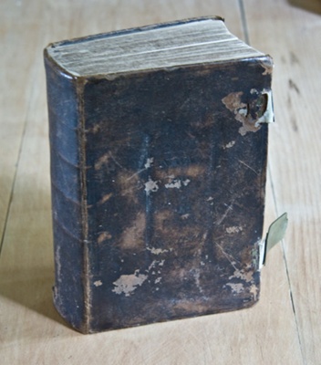 Book, 'Holy Bible'; G E Eyre and W Spottiswoode (estab. 1875); 1834; XMM.371