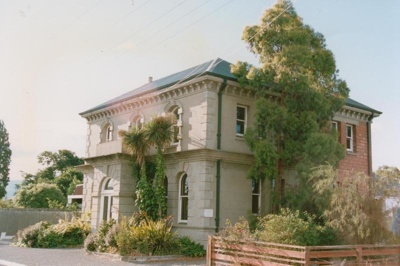 AMBERLEY Old Bank Building; 8 on NZ Museums