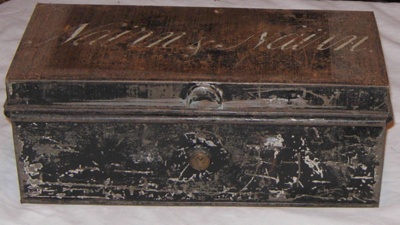 Cash Box; 1990-1740-1 