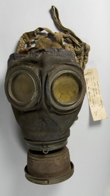 Gas mask (Lederschutzmasken)
; Unknown; GH024147