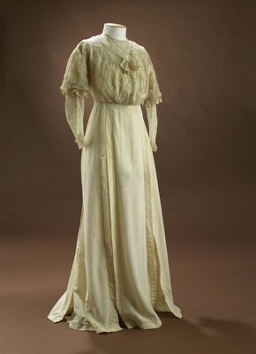 Cream dress; Edwardian wedding gown image item