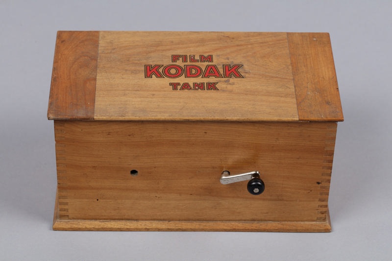 Loading tank, Film; Eastman Kodak Company; 19061916; RI.W2003.2254 eHive