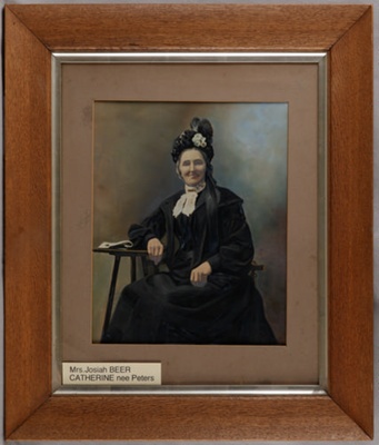 Framed photograph, Mrs Catherine Beer; Unknown photographer; 1880-1912; RI.FW2021.268
