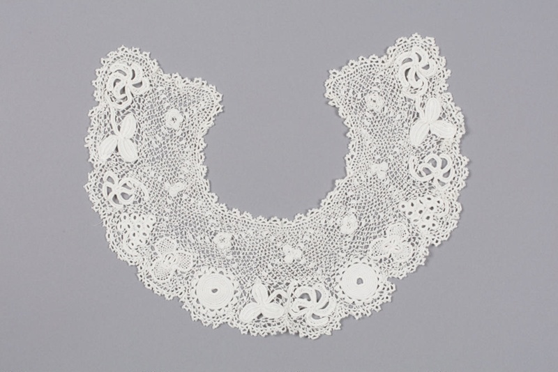 Collars and cuffs, Irish crochet lace; Unknown maker; 1800-1900; RI ...
