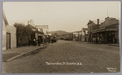 Photograph, Palmerston Street Riverton; McNeil, Stewart Leslie; 1924-1945; RI.P0000.142