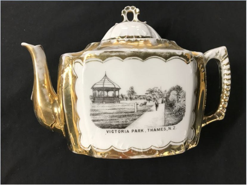 Teapot, Victoria Park image; unknown; 2015.145 eHive