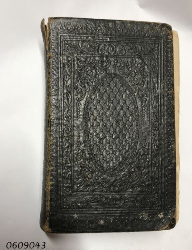 Book, The Holy Bible; Oxford University Press; 0609043 on NZ Museums