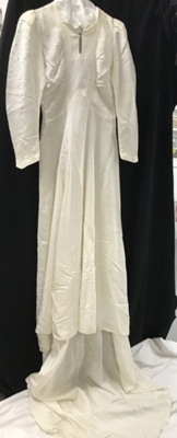 Gown, Wedding; unknown; 2021.257.01