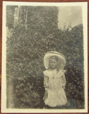 Photograph; c. 1890-1910; XCH.1560