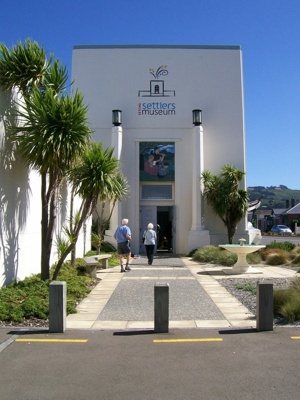 organisation: Petone Settlers Museum  Te Whare Whakaaro o Pito-One