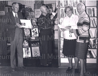 Photo: Ivan Hall, George Rattray, Marie King and Alfreda Edwards, Russell Library; 97/801