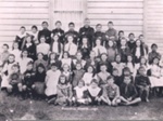 Photo: Russell School pupils (named) 1911; 97/1614/2