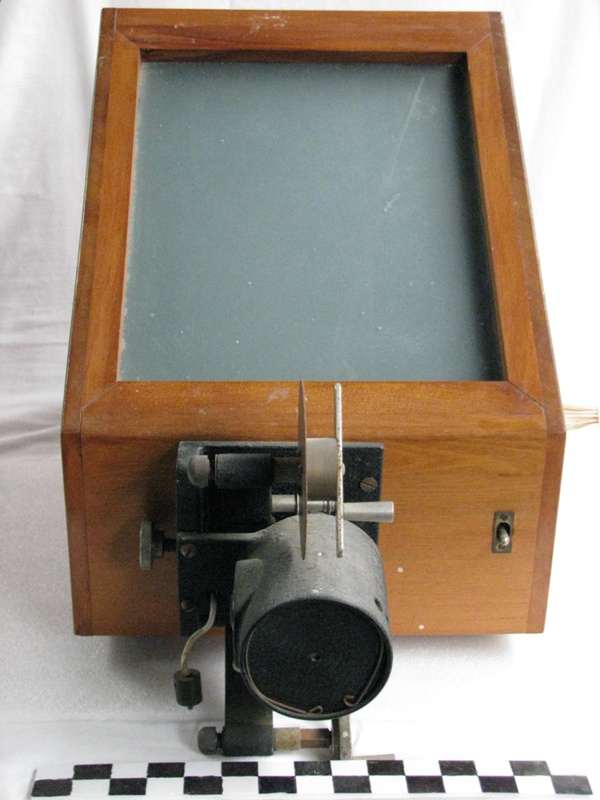 Projector, Opaque; TN.0022.21 eHive