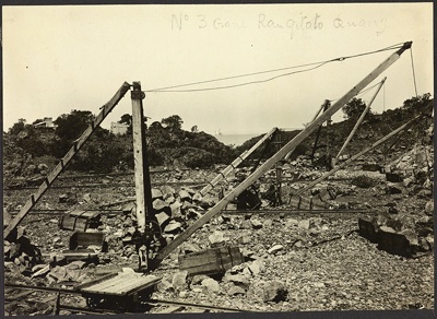 Photograph: Hand crane no. 3, Auckland Harbour Board quarry on Rangitoto Island, 1919.; Auckland Harbour Board. Engineer's Dept.; 2010.132.285