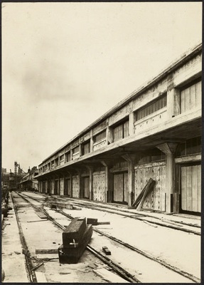 Photograph: Construction of Princes Wharf, 1923.; Auckland Harbour Board. Engineer's Dept.; 2010.132.52