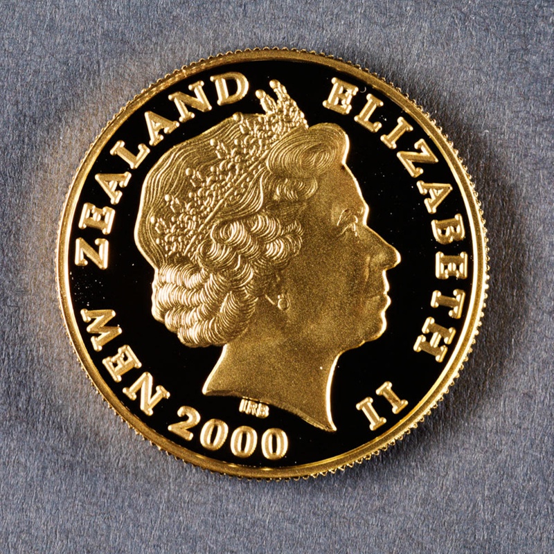 Reserve Bank of New Zealand 2000 Ten Dollars Niagra on NZ Museums