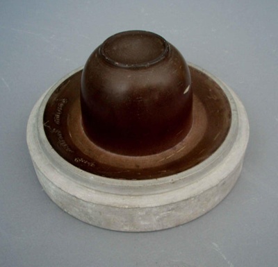 Case - cup; Crown Lynn Potteries Limited; 1955-1970; 2009.1.1357