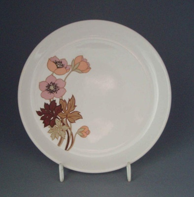 Bread and butter plate - floral; Crown Lynn Potteries Limited; 1982-1989; 2008.1.734