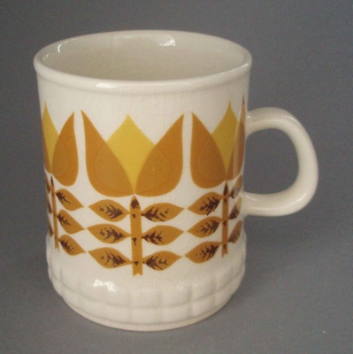 Mug - floral; Titian Potteries (1965) Limited; 1971-1980; 2008.1.847