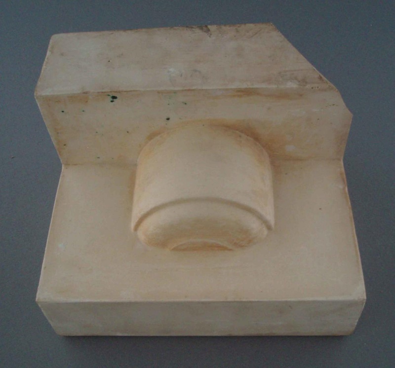Case - cup; Crown Lynn Potteries Limited; 1975-1980; 2009.1.829 Case - cup; Crown Lynn Potteries Limited; 1975-1980; 2009.1.829