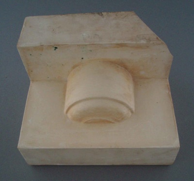 Case - cup; Crown Lynn Potteries Limited; 1975-1980; 2009.1.829