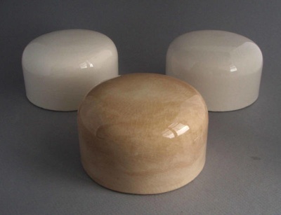 Electrical insulators; Crown Lynn Technical Ceramics Limited; 1950-1989; 2009.1.1665.1-3