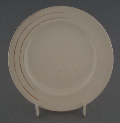 Bread and butter plate - banded; Crown Lynn Potteries Limited; 1943-1950; 2008.1.2697