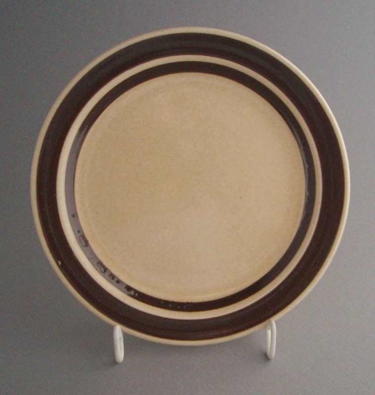 Bread and butter plate - Colonial pattern; Crown Lynn Potteries Limited; 1977-1986; 2008.1.1587