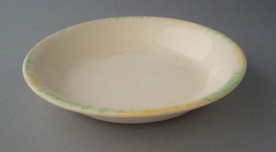 Bowl; Crown Lynn Potteries Limited; 1950-1960; 2008.1.939