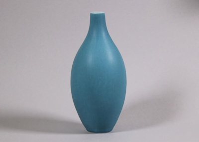Bottle; Studio Ceramics NZ Ltd; 2004; 2017.1.268