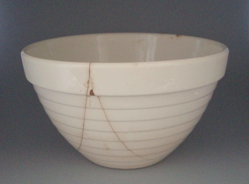 Basin; Crown Lynn Potteries Limited; 1955-1989; 2008.1.2059