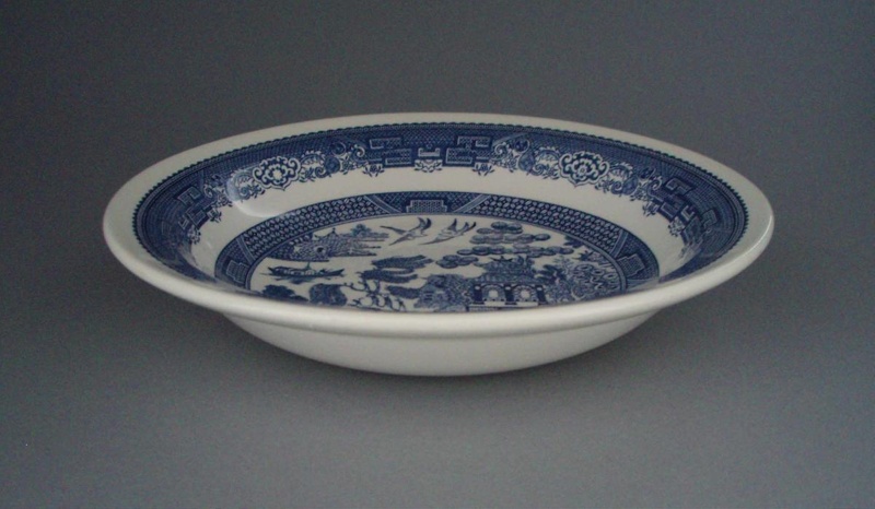 Bowl - Blue Willow pattern; Crown Lynn Potteries Limited; 1983-1989; 2008.1.2208