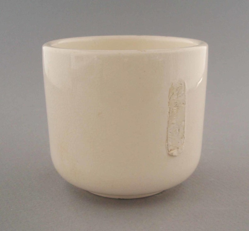 Cup; Crown Lynn Potteries Limited; 1943-1950; 2009.1.1276