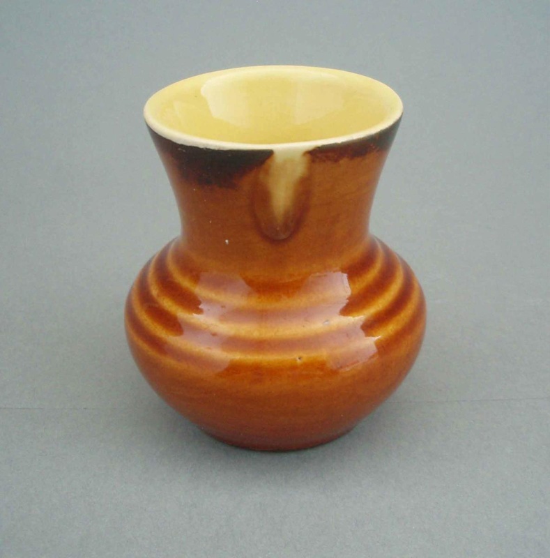Vase; Amalgamated Brick and Pipe Company Limited; 1940-1960; 2008.1.246